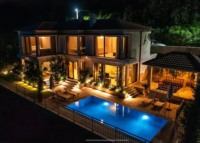 Wall Villa